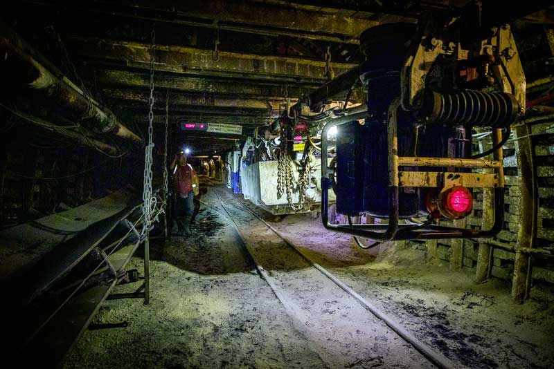 Trzy zmiany w kopalniach JSW