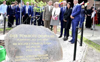 Dąb Powstań w 100. rocznicę przyłączenia części Górnego Śląska do Polski