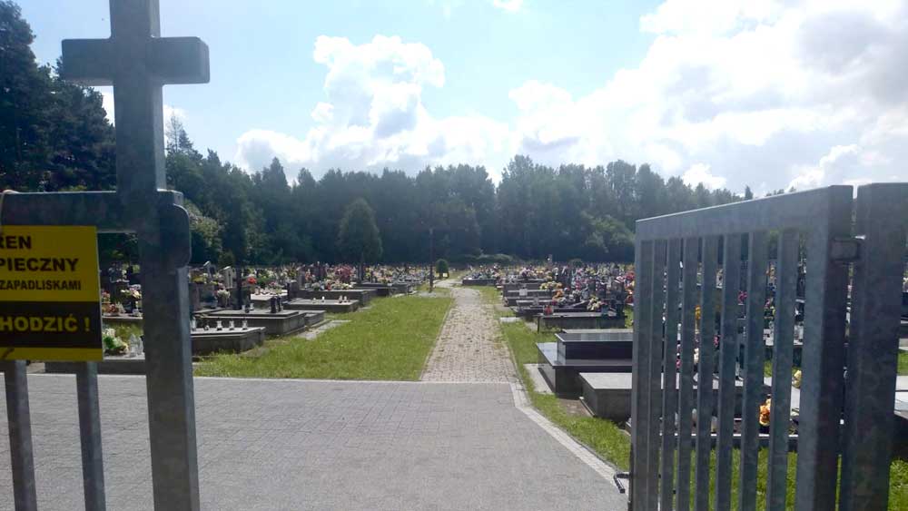 Podpisano umowę na uzdatnianie cmentarza w Trzebini