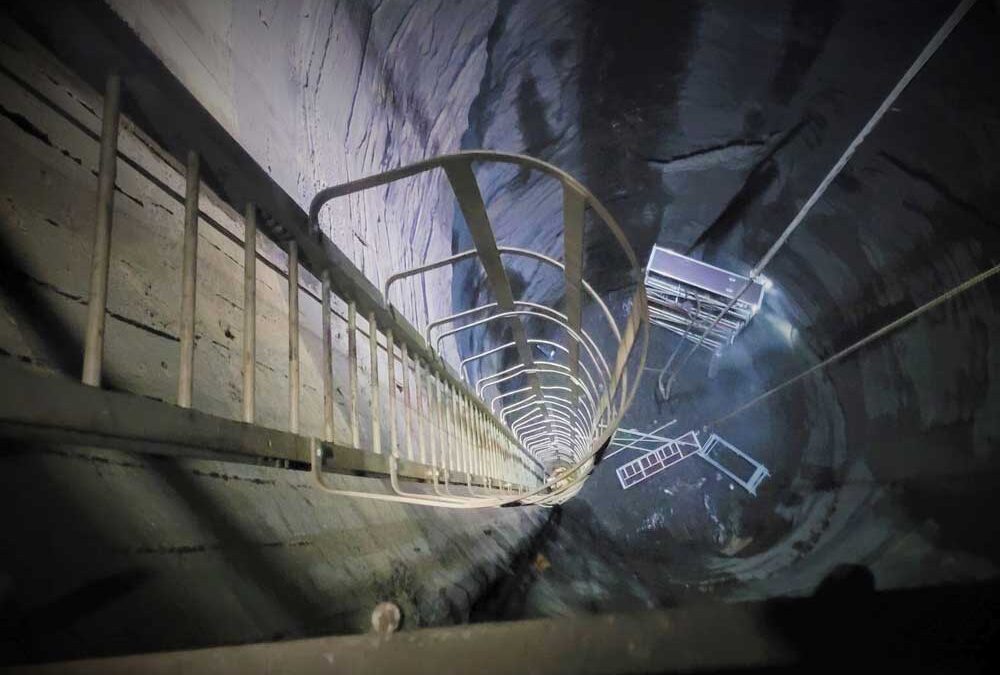 Podziemny zbiornik na urobek w kopalni Mysłowice-Wesoła przeszedł modernizację przy pomocy technik alpinistycznych